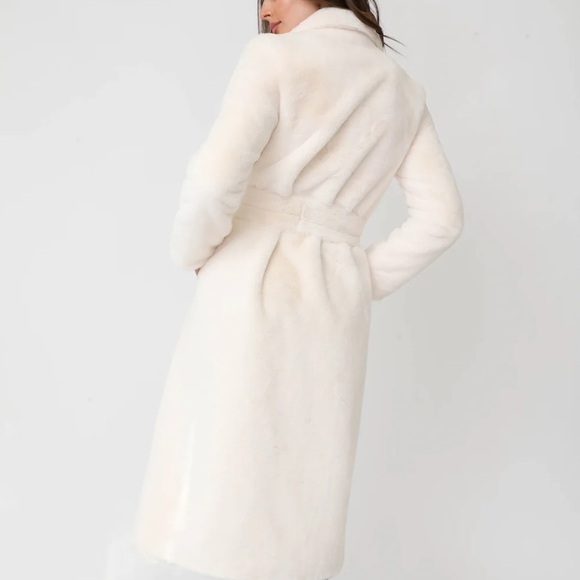 Elegant Cream Long Coat - Picture 3 of 5